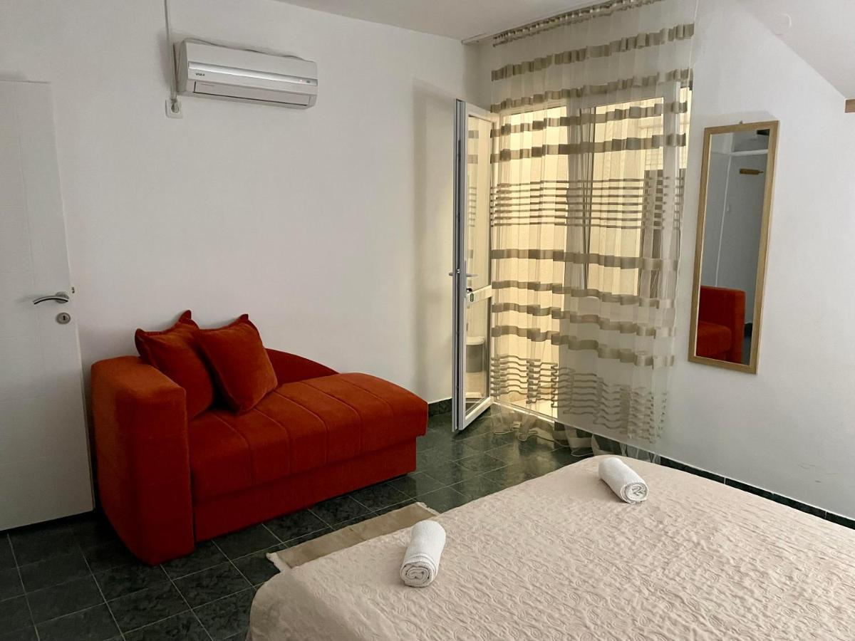 4 Becic Apartment Budva